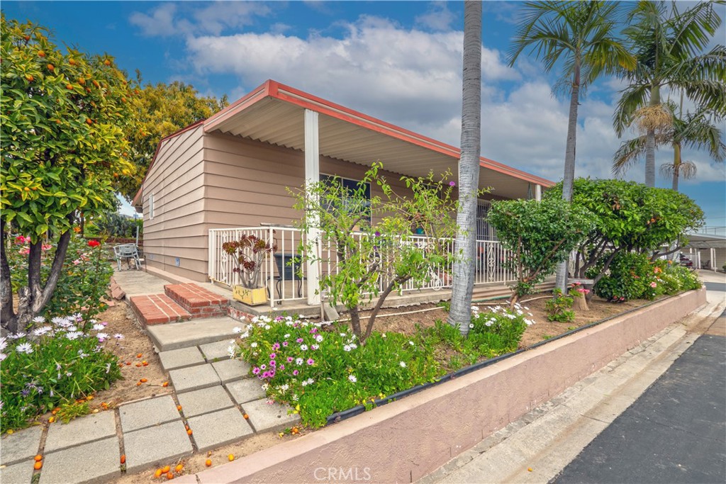 Photo 33 of 47 of 11730 Whittier Boulevard 40 mobile home