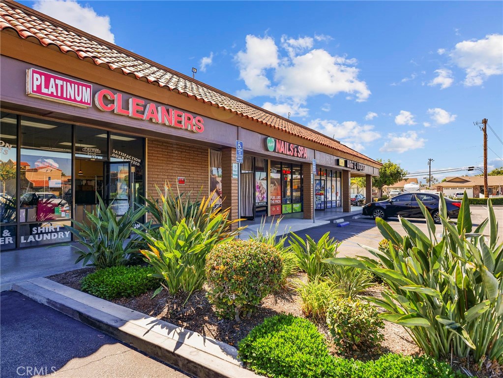 3020 Brea Boulevard