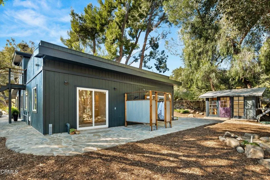 Ojai, California 93023, United States, 3 Bedrooms Bedrooms, ,2 BathroomsBathrooms,Residential,Active,89834