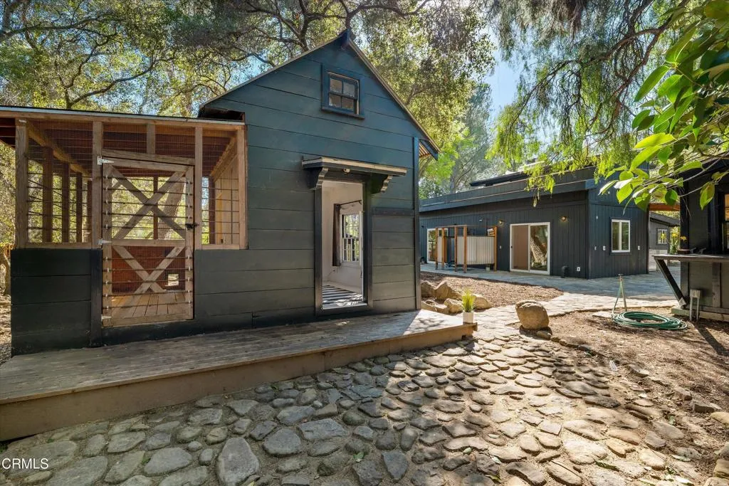 Ojai, California 93023, United States, 3 Bedrooms Bedrooms, ,2 BathroomsBathrooms,Residential,Active,89834