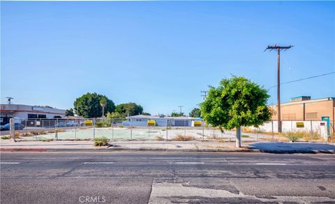 Photo of 2416 E Alondra Boulevard, Compton, CA 90221 (MLS # PW24086675) Photo of 2416 E Alondra Boulevard, Compton, CA 90221 (MLS # PW24086675)