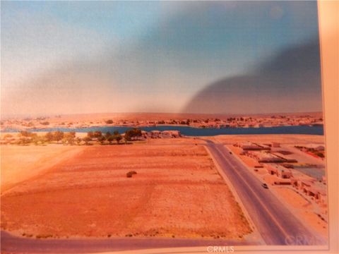 Photo of 0 Vista Road, Helendale, CA 92342 (MLS # HD25070082)