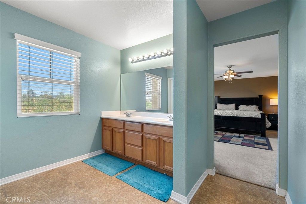 listing image 130722310185147693769