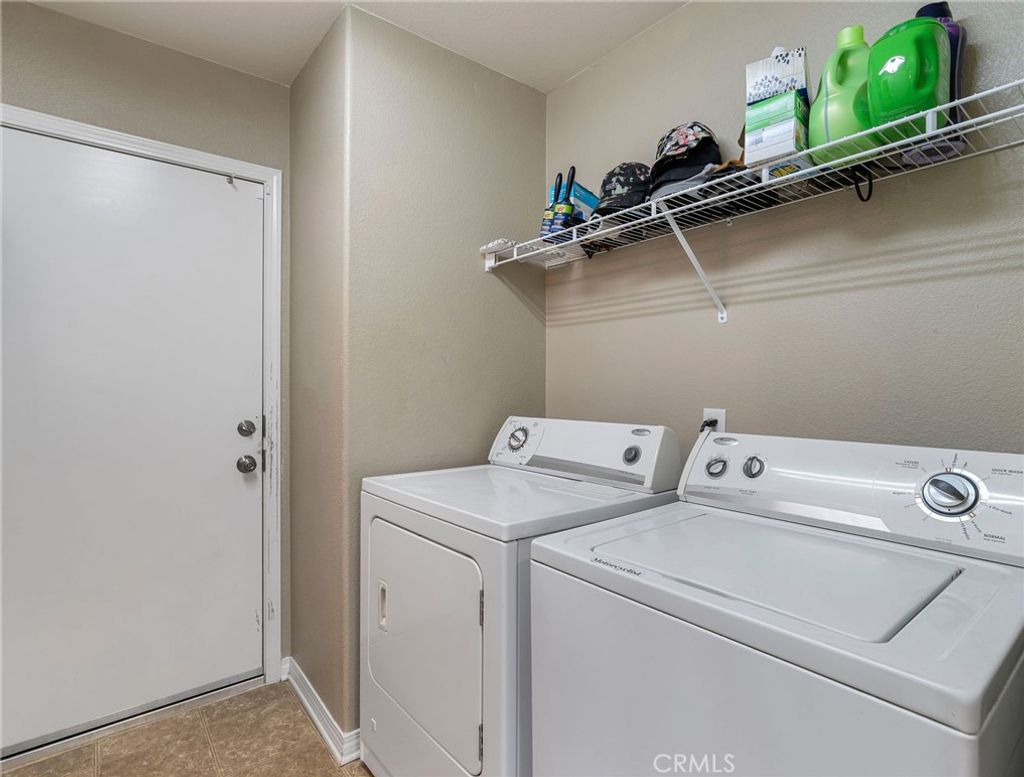 listing image 130725248258521391790