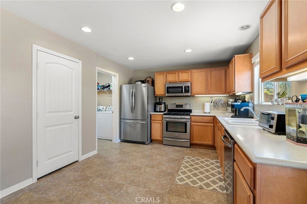 listing image 130728309912009708848