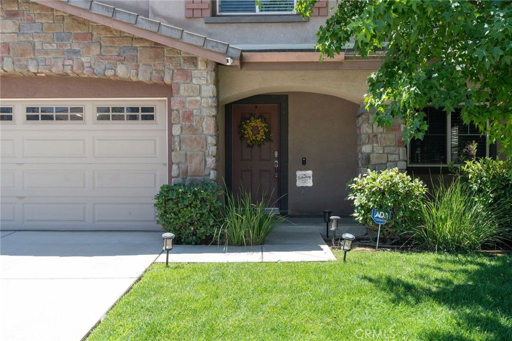 listing image 130720454162116429639