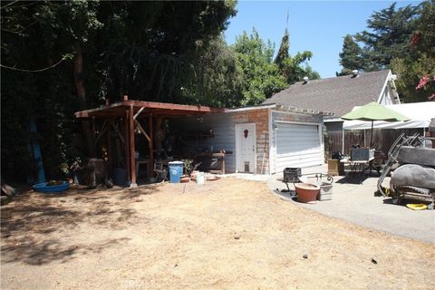 A home in Studio City