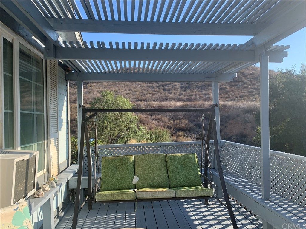 listing image 130723487275378969830