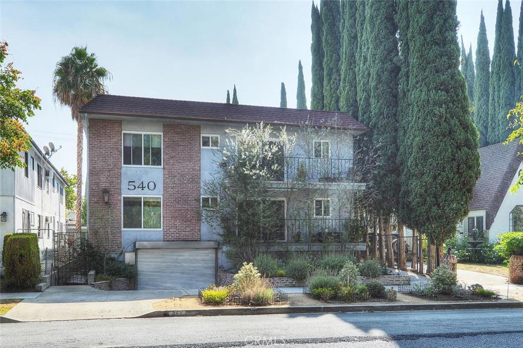 Fabulous opportunity to live in this prime West Hollywood neighborhood! This beautifully stylized two bedroom and two bathroom condo features an open floor plan with plenty of natural light and a lovely private balcony. Granite cook's kitchen with stainless appliances opens to the dining area and living room...perfect for entertaining friends and family! In unit washer and dryer, wine fridge, Bosch dishwasher, custom window treatments, recessed lighting, smooth ceilings throughout and gorgeous wood plank flooring. One parking space in gated garage with a private storage unit, on-site guest parking, and a storage room for bikes. Upgrades include new Pella Windows (2014) , New HVAC (2013) . The master suite is spacious and closets are ample. Low HOA Dues. Common area has a BBQ and patio seating for guests. The front landscape has been recently redone and adds to the tranquil vibe of this charming smaller building. Walk-Score is 87. Close to some of the finest shops and dining on Melrose and LaCienega. Welcome home! NO SIGN ON PROPERTY.