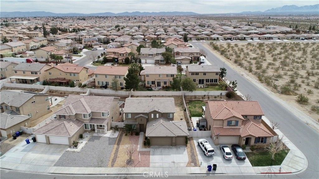 listing image 130723266977685311371