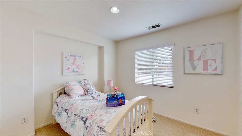 listing image 130728746375844465057