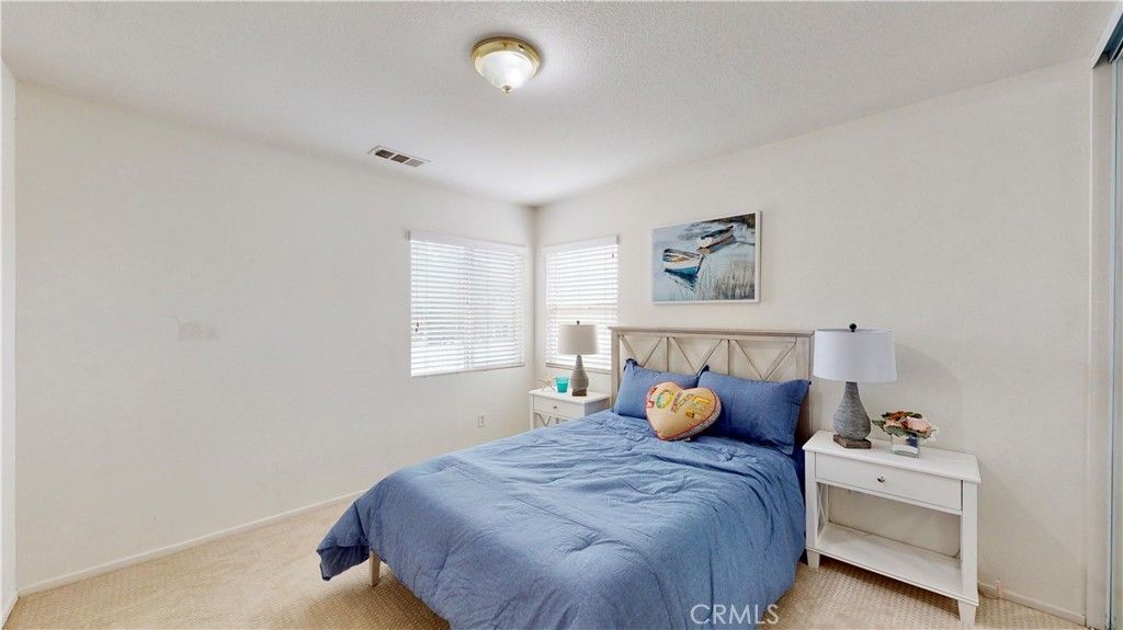 listing image 130723079290185945910