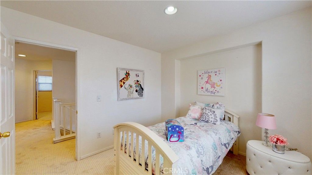 listing image 130724282259111029497