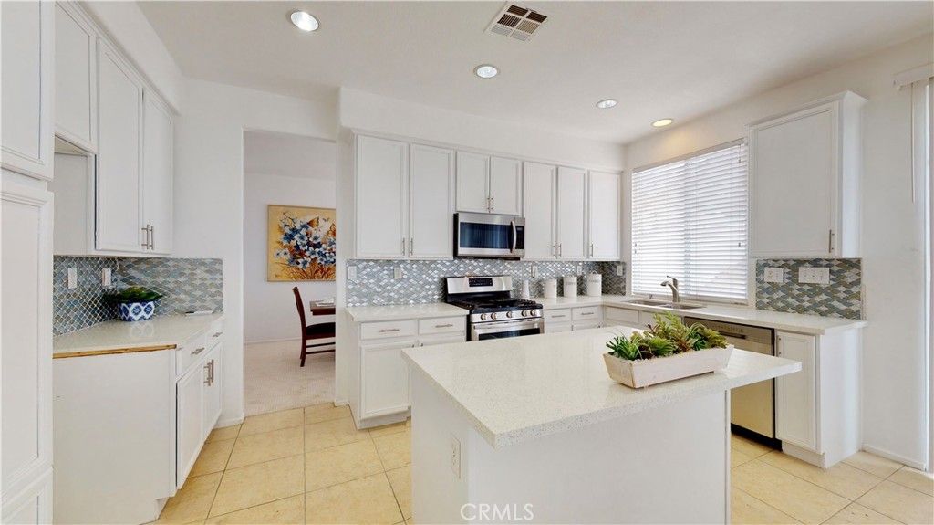 listing image 130723518690401312761