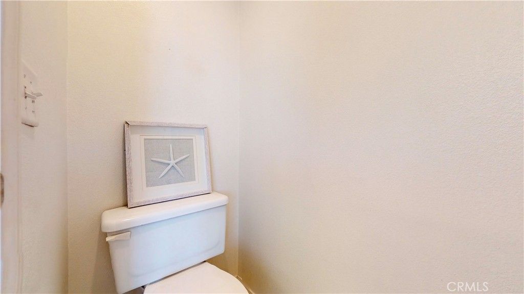 listing image 130729648328541250005