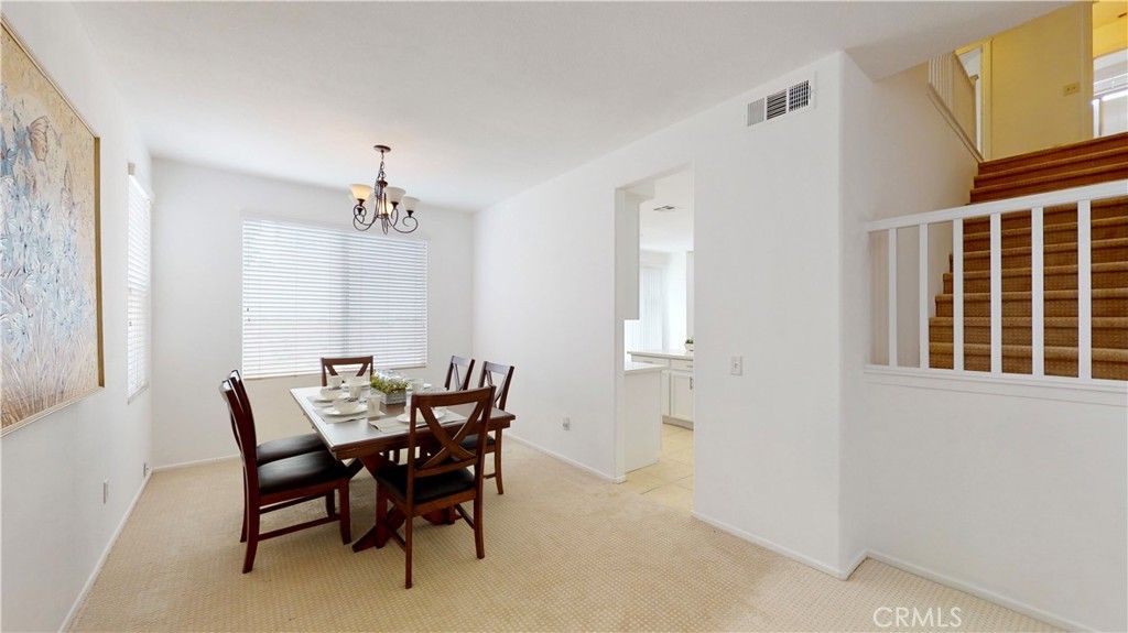 listing image 130720683891854909397