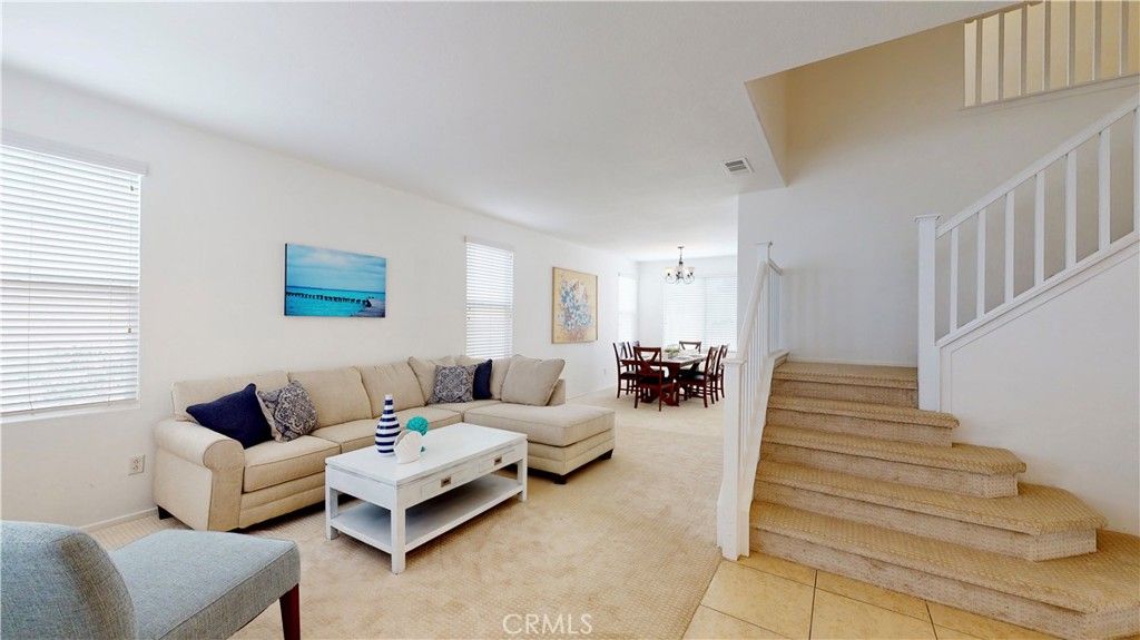 listing image 130723609657612849286
