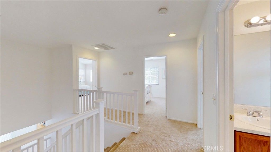 listing image 130725658291650123539