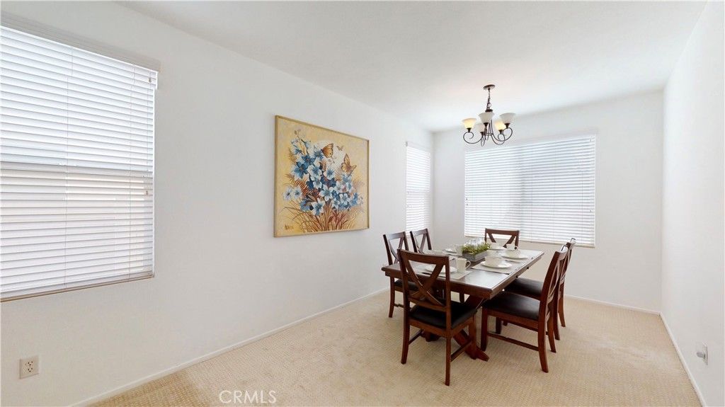 listing image 130723944653062062266
