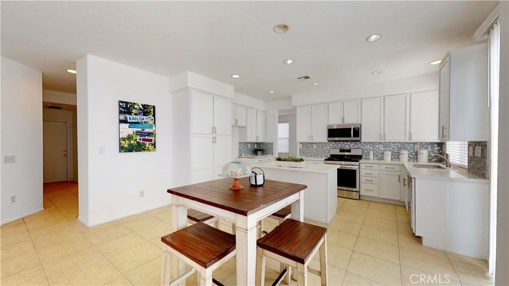 listing image 130729007578052845083