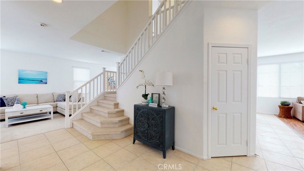 listing image 130728951654582311175