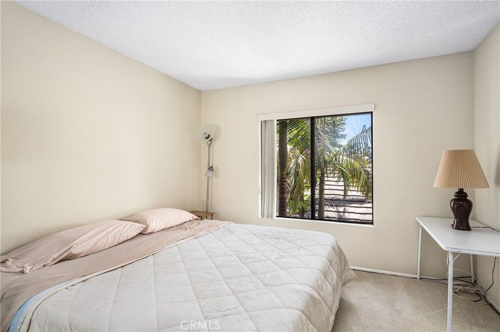 listing image 130727623866355416362