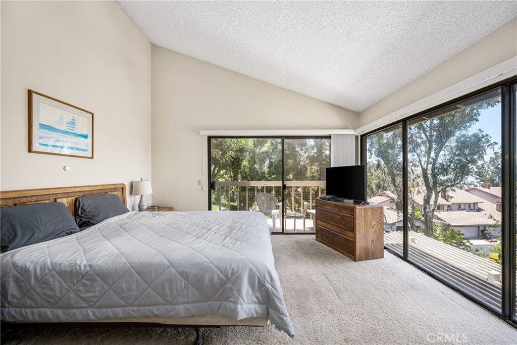 listing image 130725035991083984707