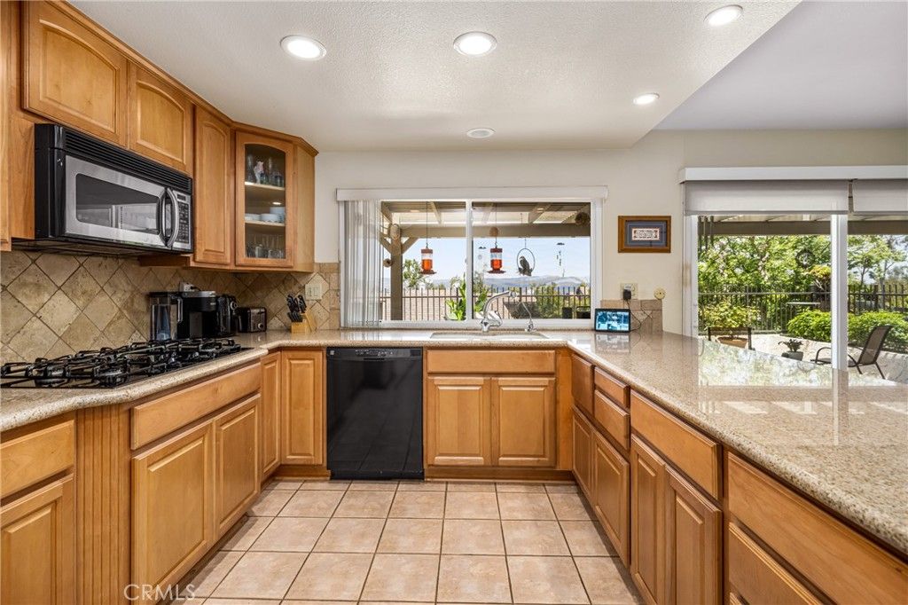 listing image 130727706033953902877