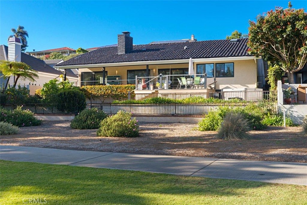 listing image 130728391043133183858