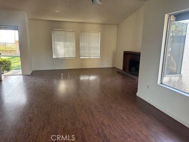 Located in the highly desirable area of City of West Covina, features 3 bedrooms, 2 bathrooms, large backyard is perfect for entertaining and relaxation. Cul-de-sac location, quiet and desirable neighborhood. Two-car garage with a designated parking.