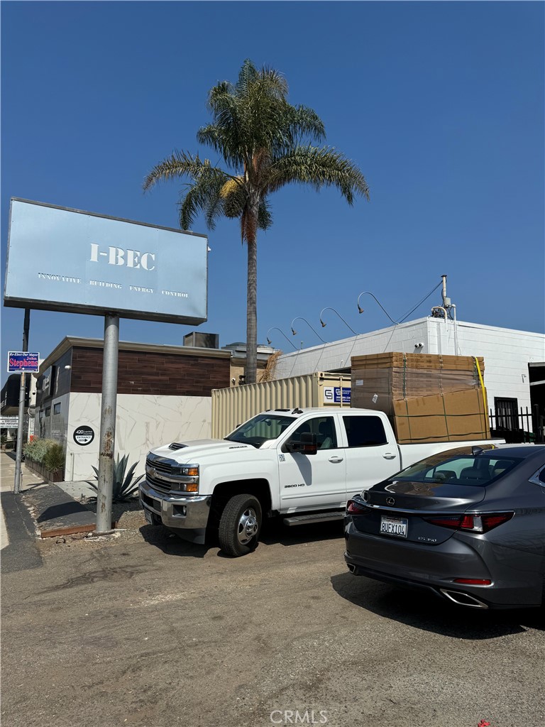 Prime Commercial Property with High Visibility Near 55 & 405 Freeways located in the bustling Costa Mesa submarket, this commercial property is a rare find, offering easy access to the 55 and 405 freeways, making it an ideal location for retail, customer service businesses, or showrooms. Property includes a large, electrified sign that can be seen driving from either direction on Harbor Boulevard.