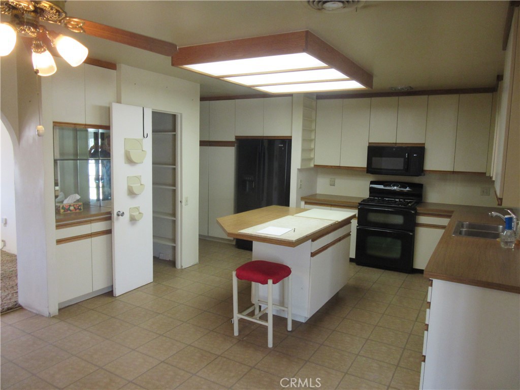 77034 California Drive