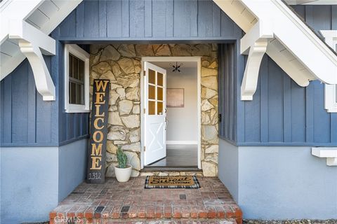 A home in North Tustin