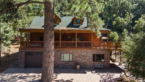 A home in Pine Mountain Club