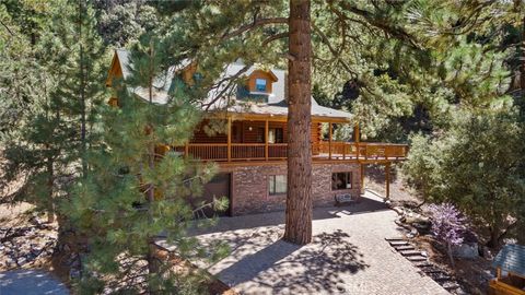 A home in Pine Mountain Club