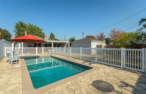 A home in Mission Hills (San Fernando)