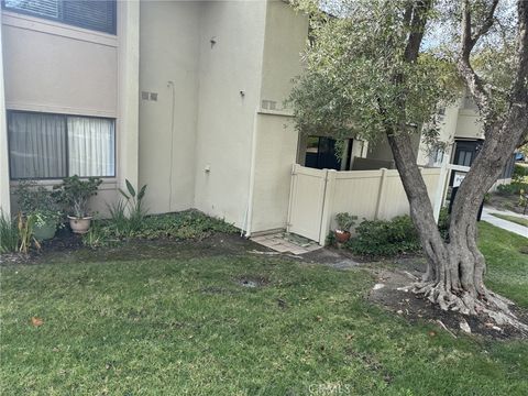 A home in La Mirada