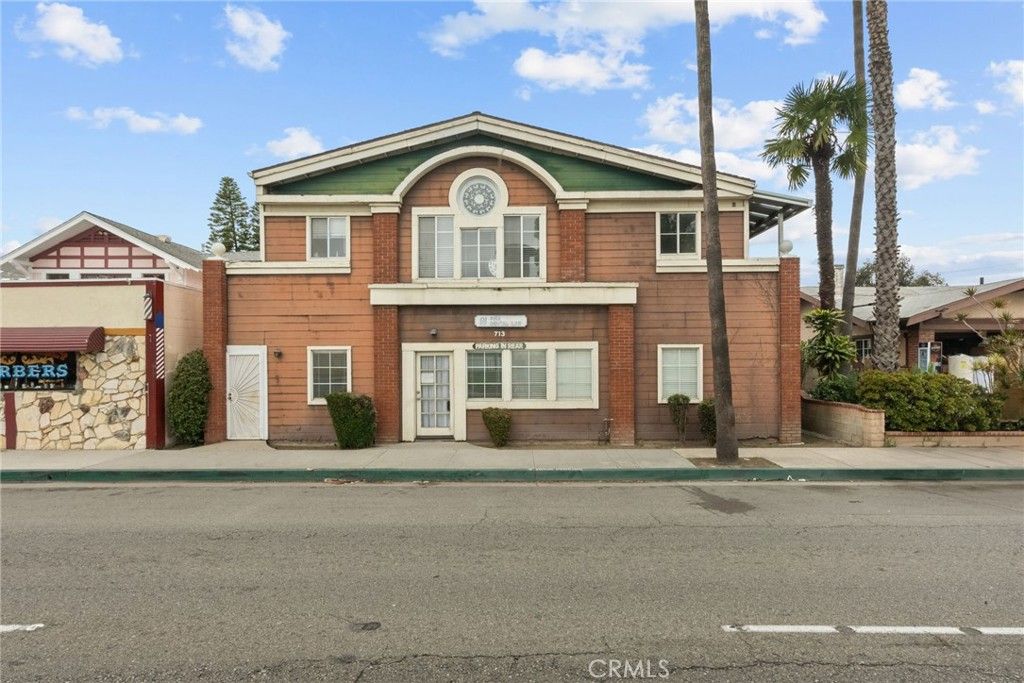 listing image 0