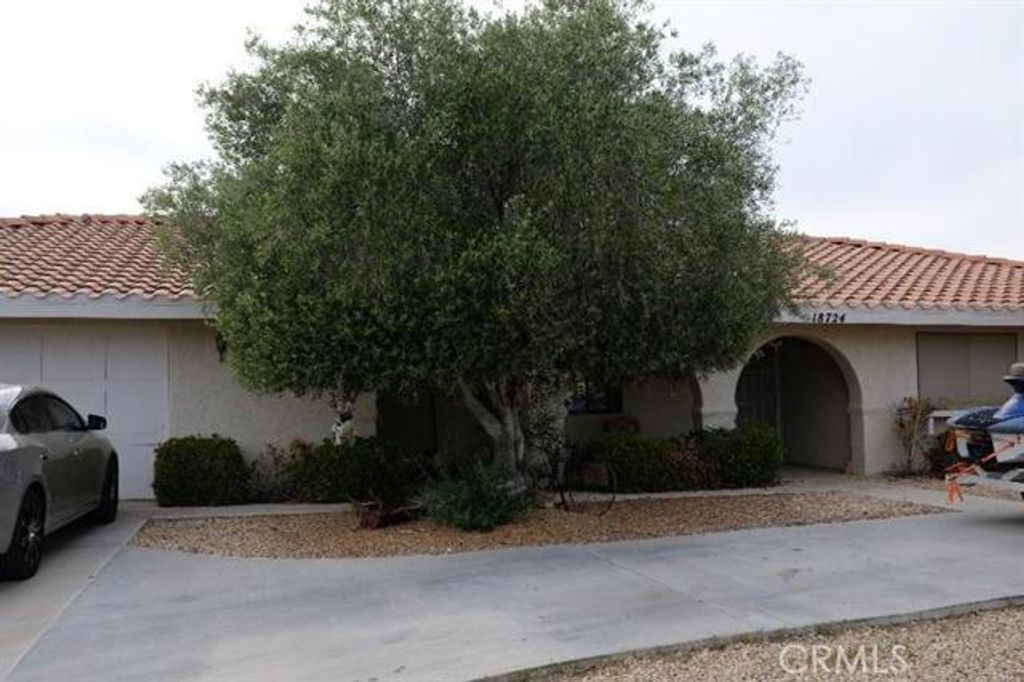 listing image 130720945464971687778