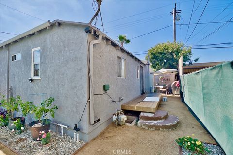 A home in Inglewood