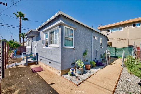 A home in Inglewood