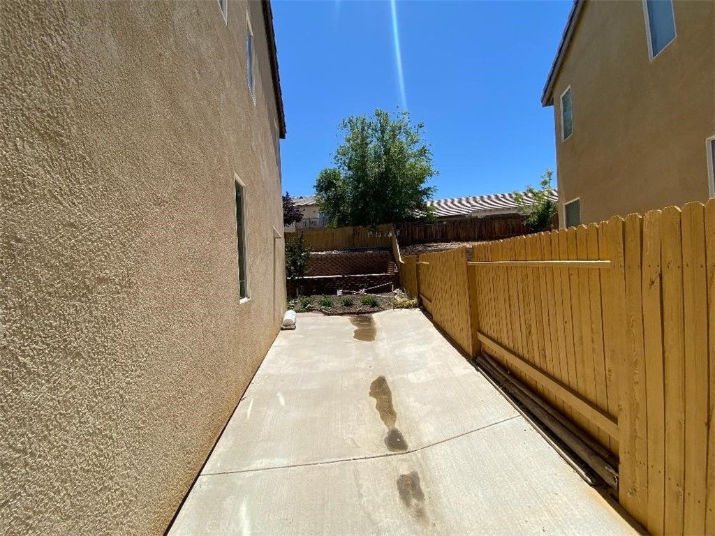 listing image 130720454320310498621