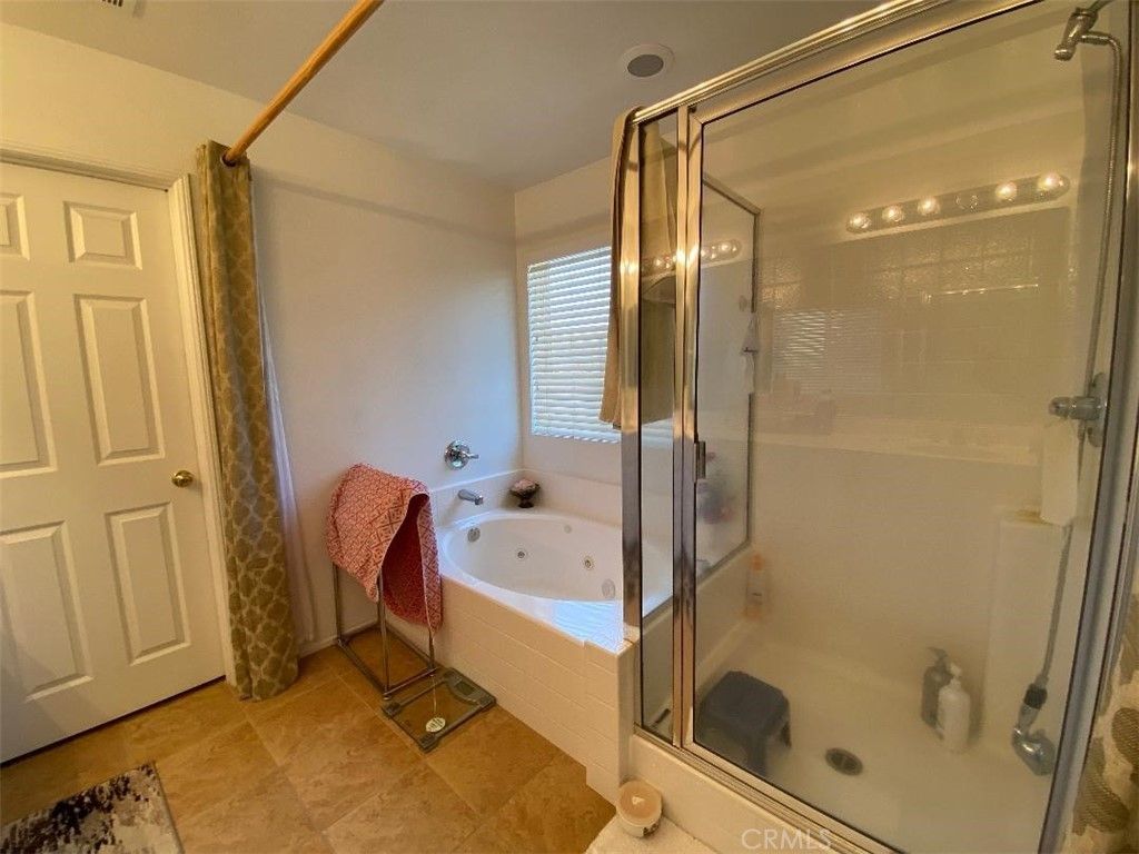 listing image 130722102501712935921