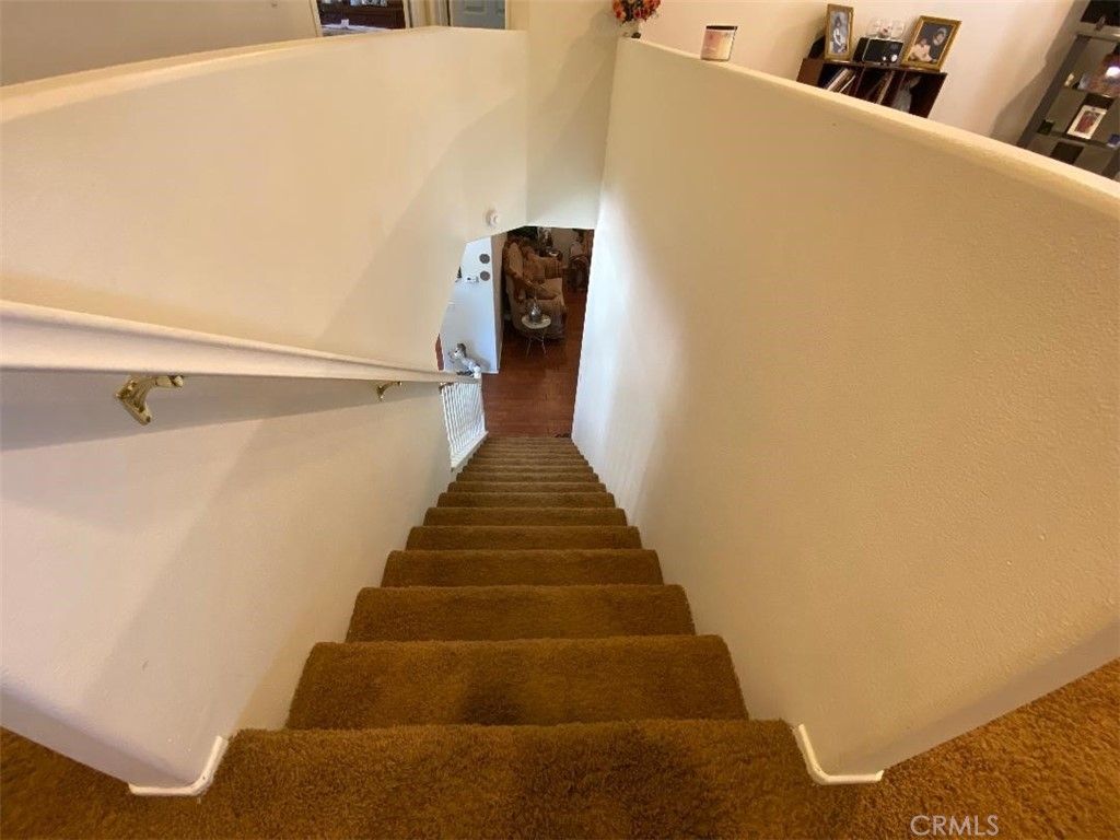 listing image 130723841551337396579
