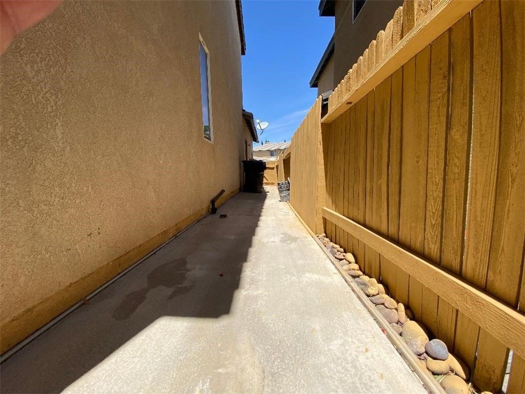 listing image 130723857708205395525