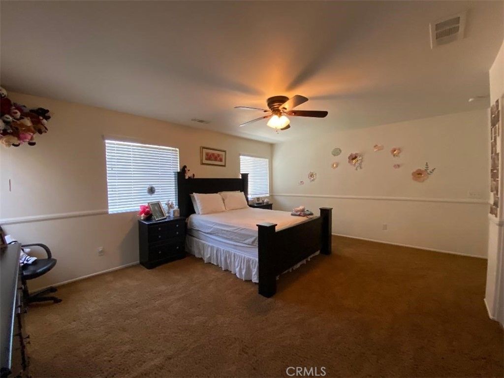 listing image 130721268269421806562