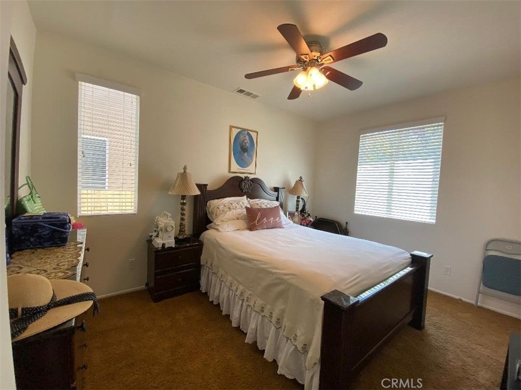 listing image 130723233968339880463