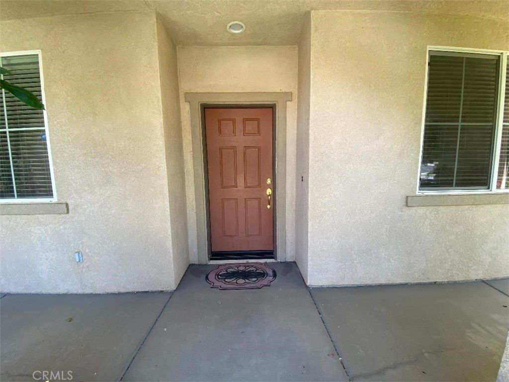 listing image 130724472989817631027