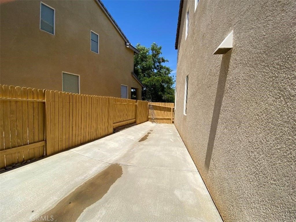 listing image 130724928194278798622
