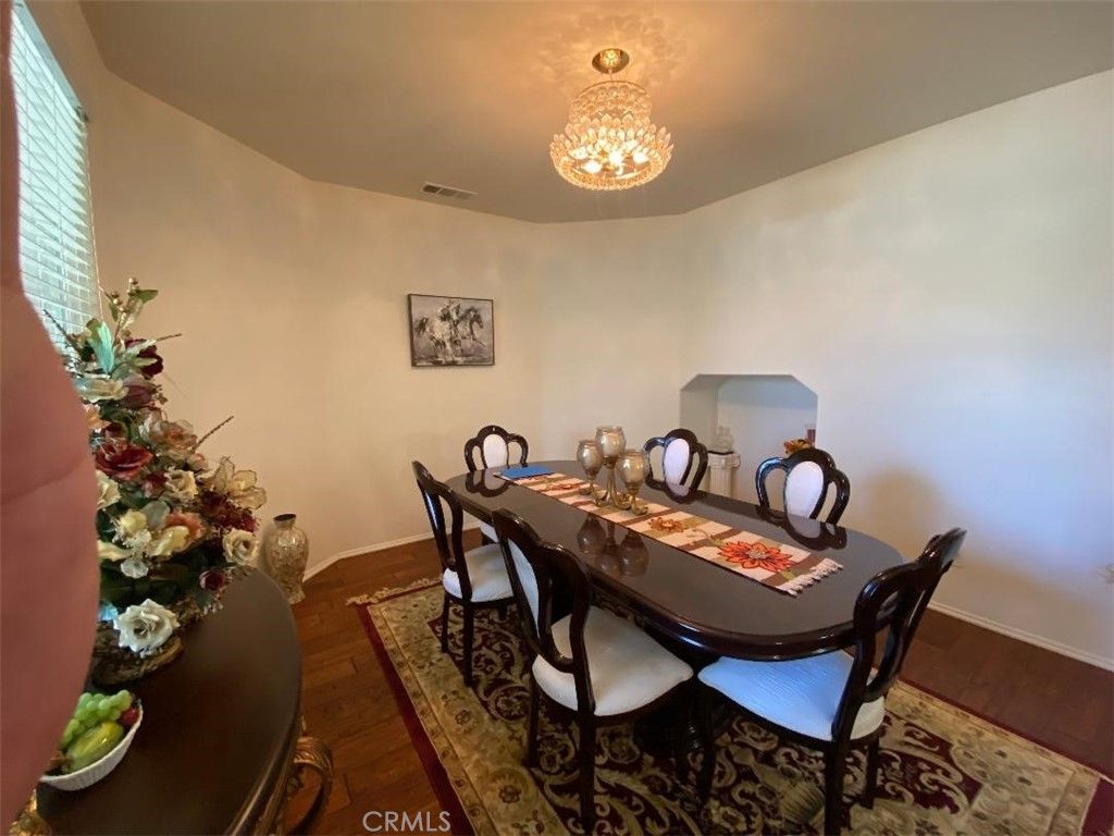 listing image 130720121942923577831